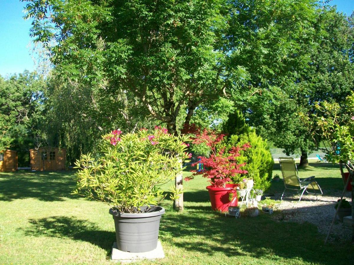Hotel Au Charme Du Levat Saint Paul de Loubressac Екстериор снимка