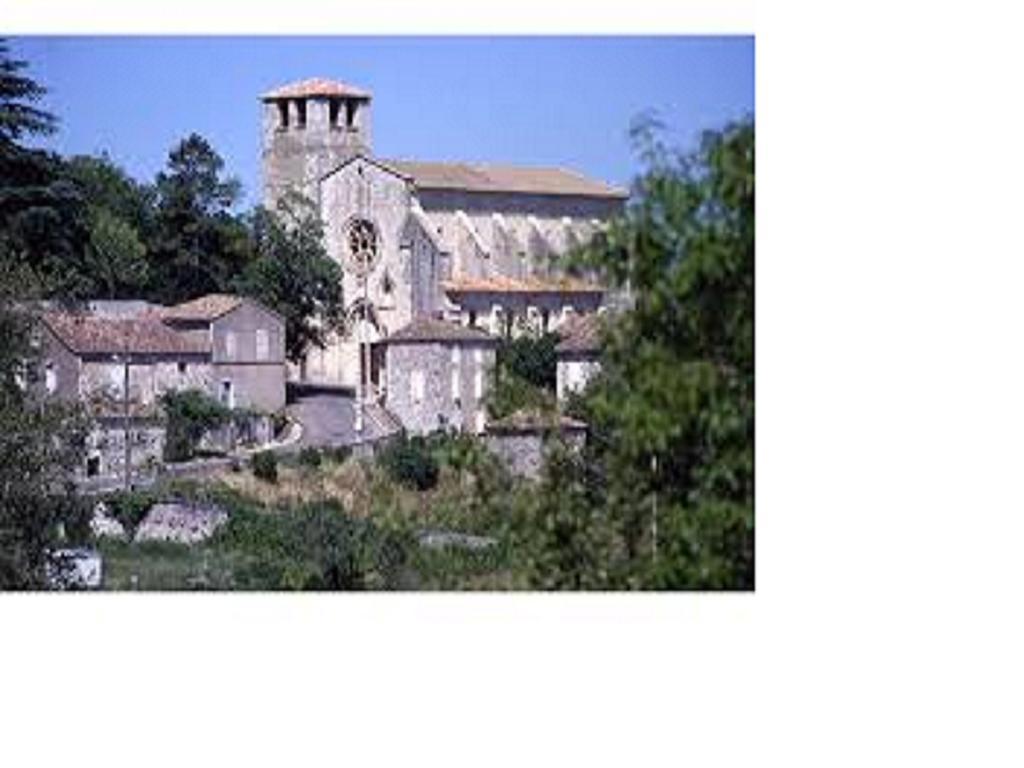 Hotel Au Charme Du Levat Saint Paul de Loubressac Екстериор снимка
